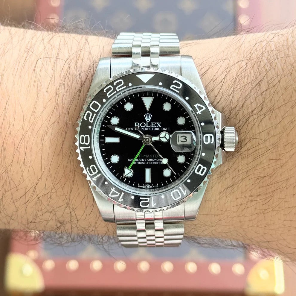 GMT-Master II Oystersteel - Black Dial Black Bezel Jubilee