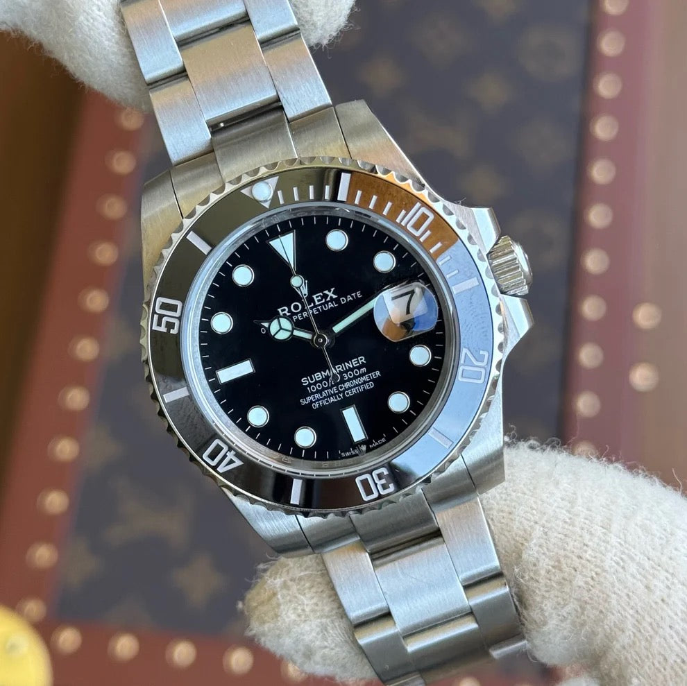 Submariner Oystersteel – Black Dial Black Bezel Oyster Date