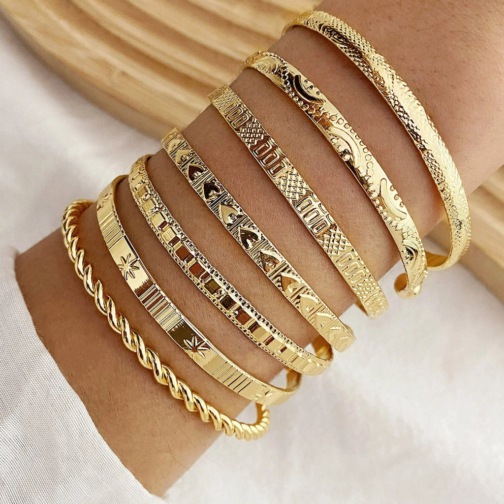 Rebel Heart Gold Bracelet Set